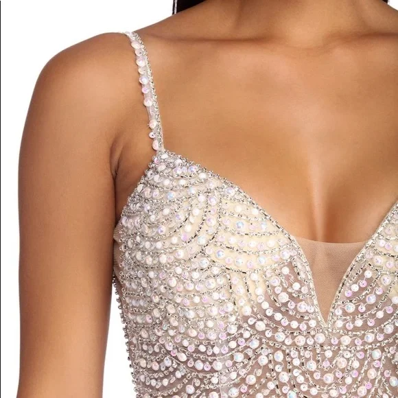 Windsor Formal Pearl Chiffon Dress - Picture 10 of 10